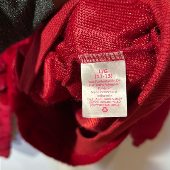 Red faux fur Sweater - Picture 7 of 7